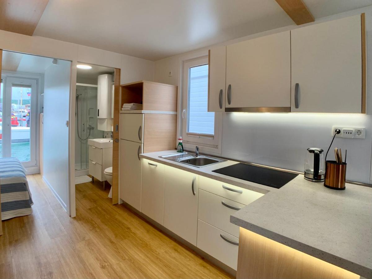 Bellavista Houseboat Apartment Portorose Eksteriør billede