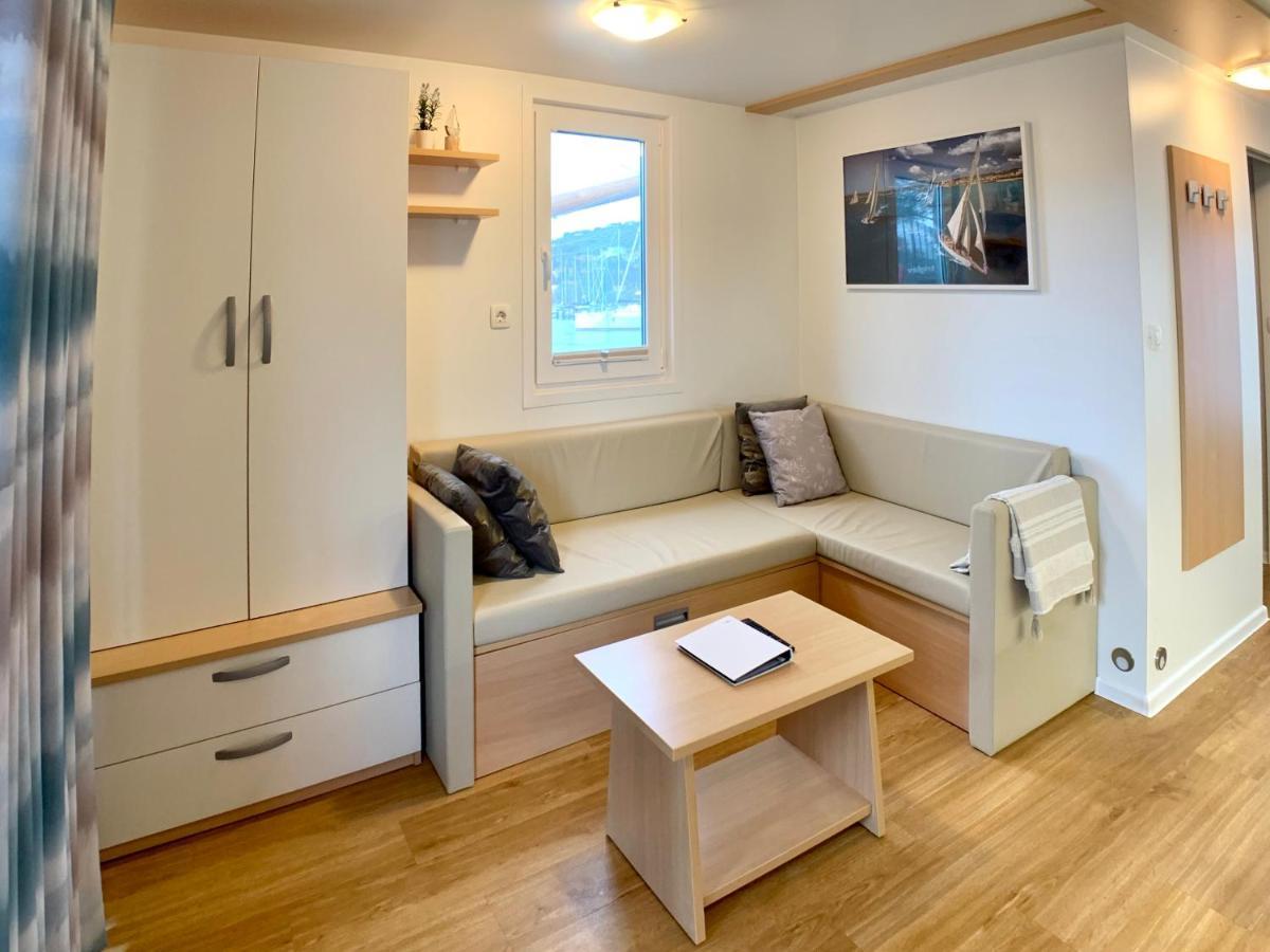 Bellavista Houseboat Apartment Portorose Eksteriør billede