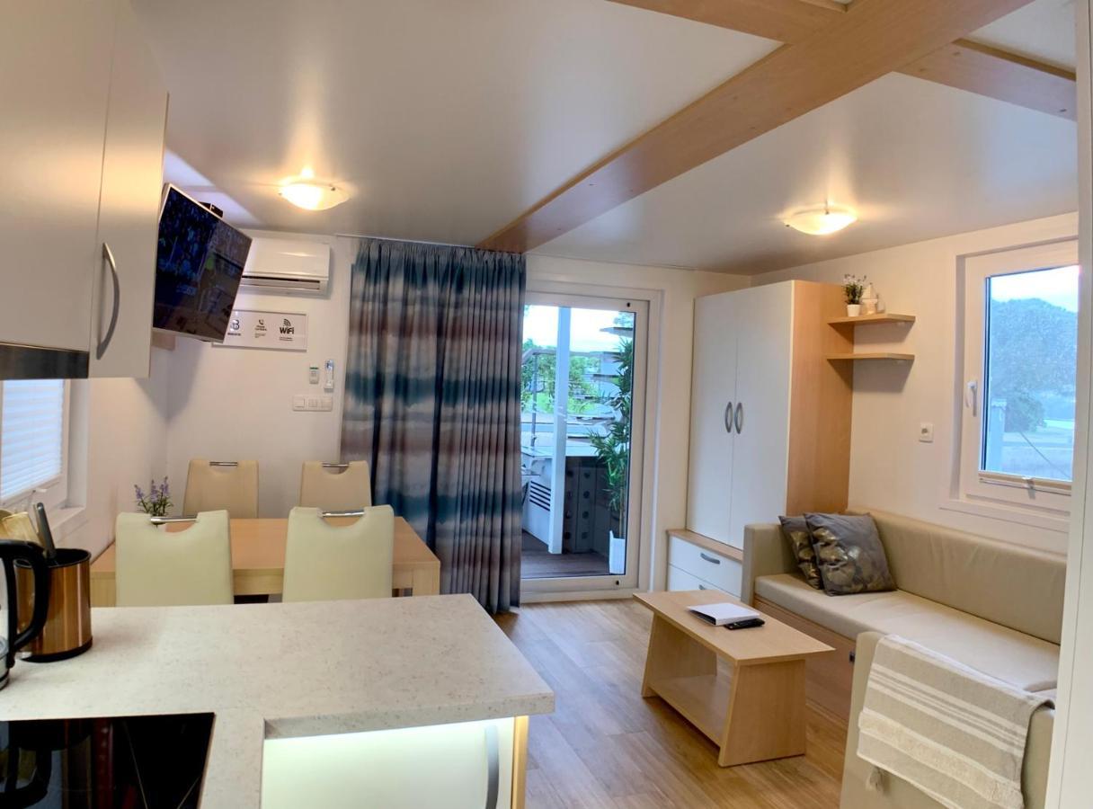 Bellavista Houseboat Apartment Portorose Eksteriør billede